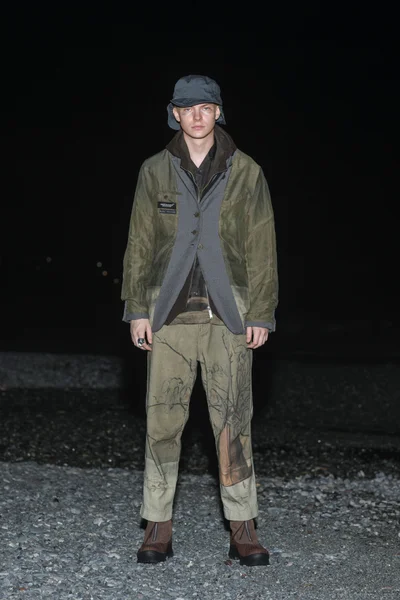 Look 27